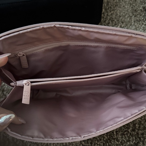 Béis Black & Blush Travel Pouch Set - Picture 11 of 12